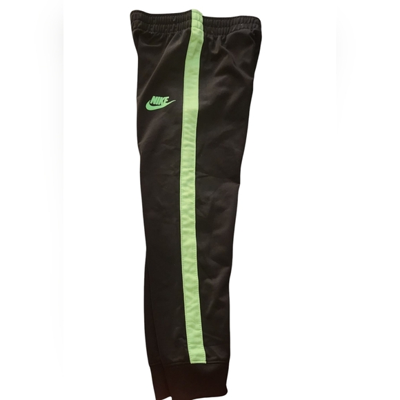 Nike Kids Black Joggers with Green Logo NWOT - Picture 4 of 5